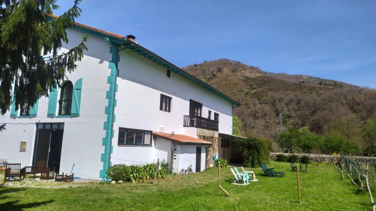 Apartamentos Florinda Ucieda エクステリア 写真