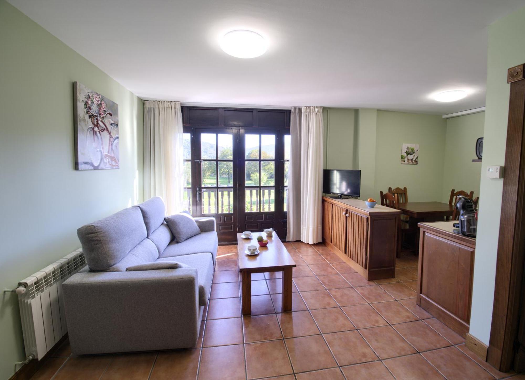 Apartamentos Florinda Ucieda 部屋 写真