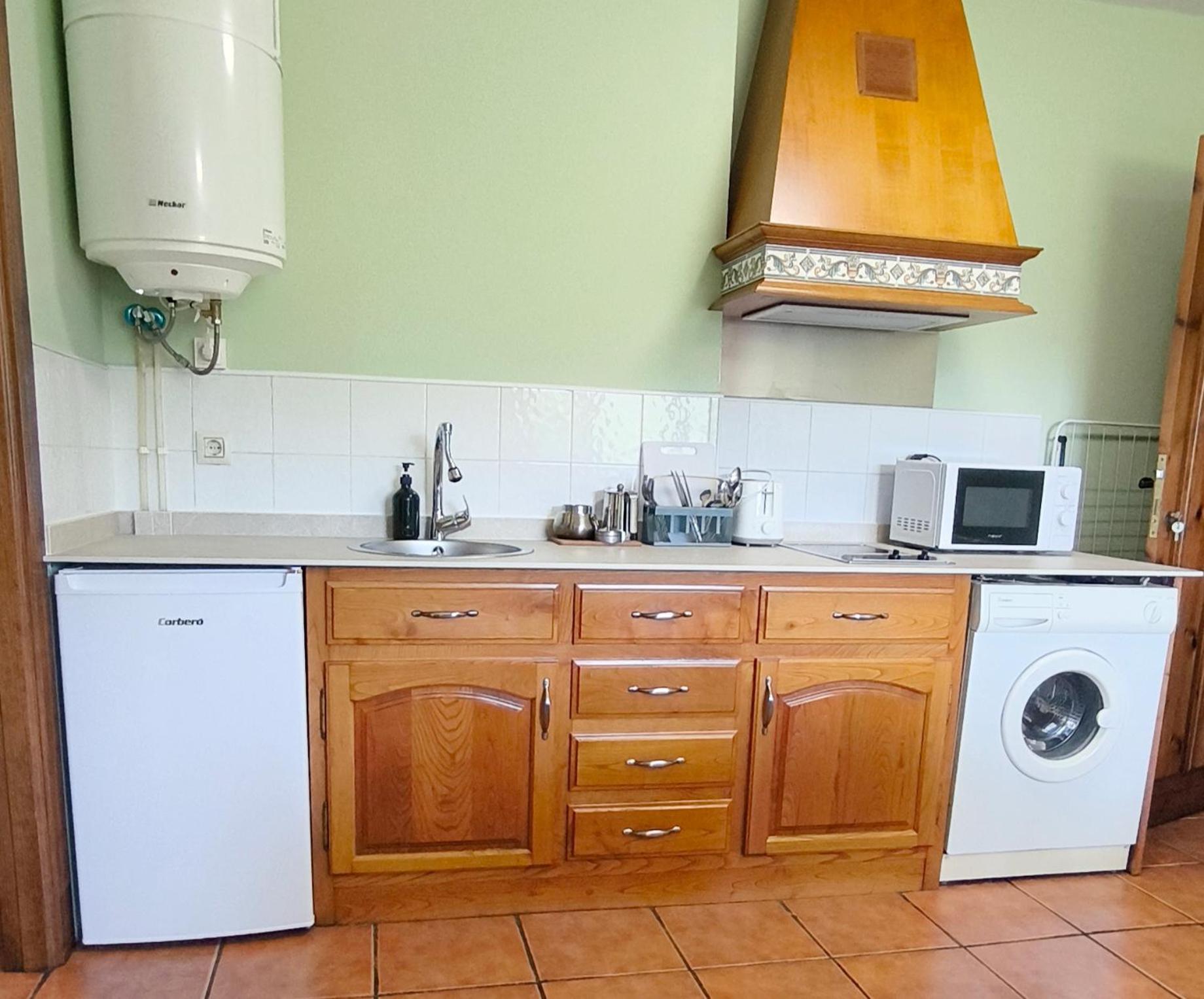 Apartamentos Florinda Ucieda エクステリア 写真